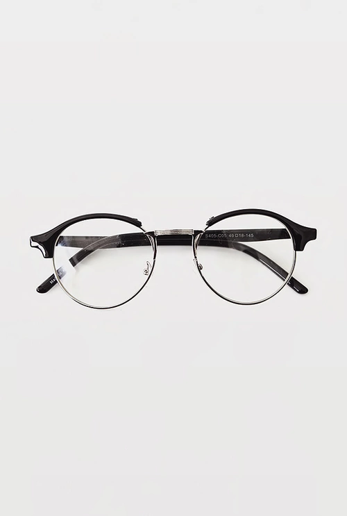 tumblr_nzqge2RW3k1uyl8cpo1_500